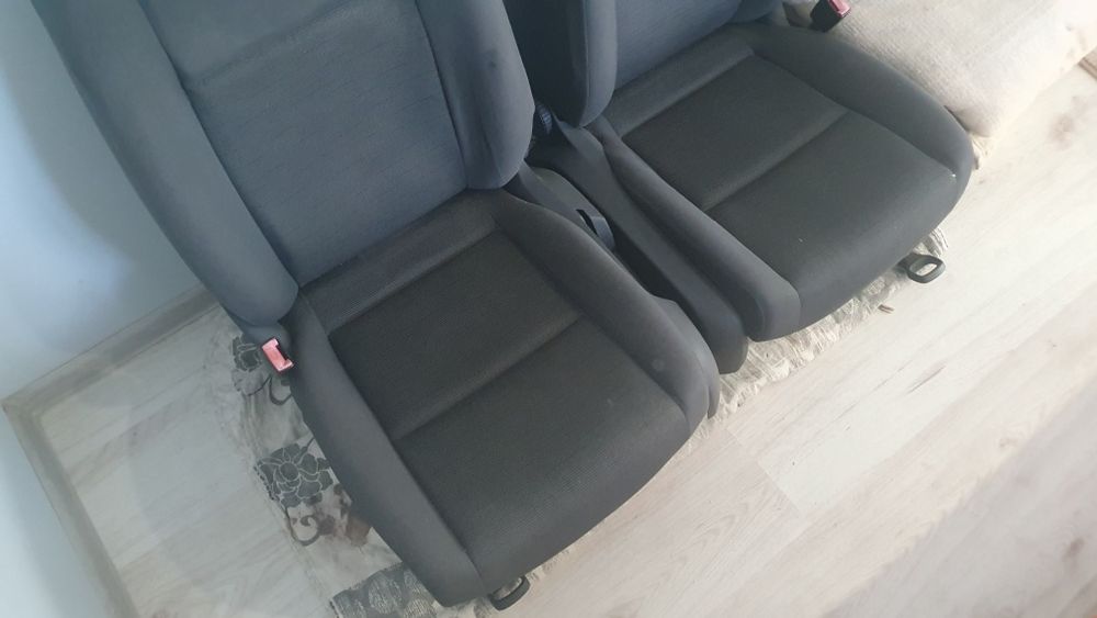 Предни седалки за Golf 5