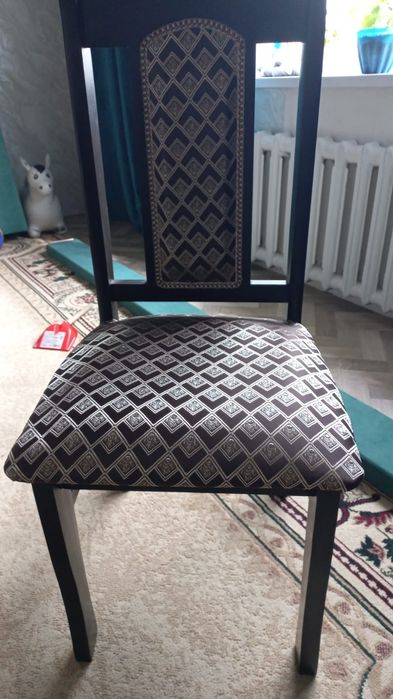 Продам стулья 6 штук