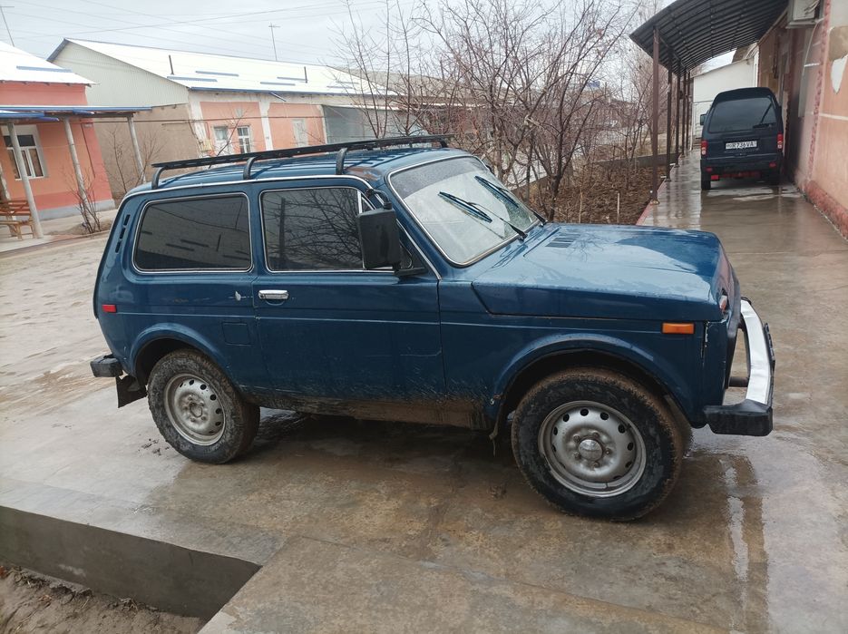 Срушни сотилади машин метанда матур килинган