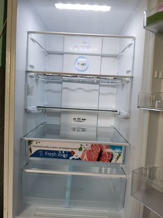 Холодильник в хорошем состояние