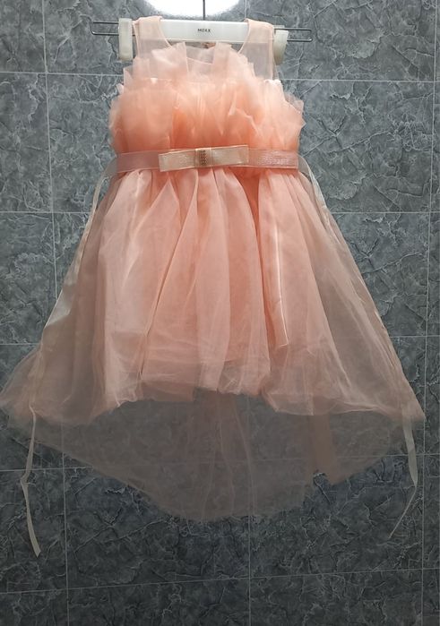 Продаю нарядное платье