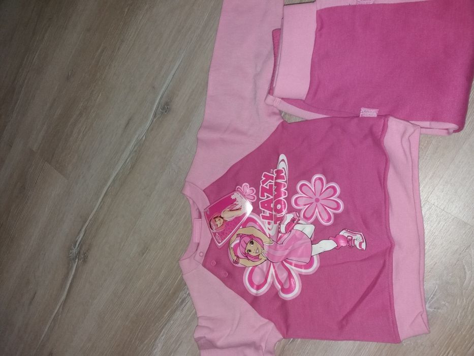 Екипче за момиче, размер 3-4 години и 5-6 години внос от Англия