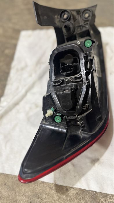 Lampa / Stop dreapta spate RENAULT CLIO 4 / AN 2014 - COD 265502631R