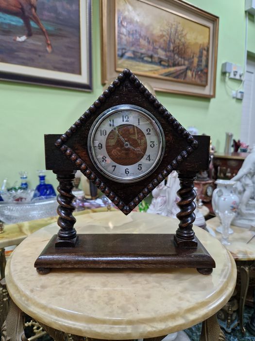 Прекрасен антикварен колекционерски английски каминен часовник