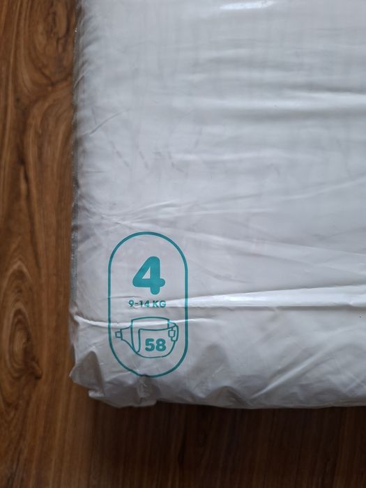 Scutece Pampers Premium Care nr.4