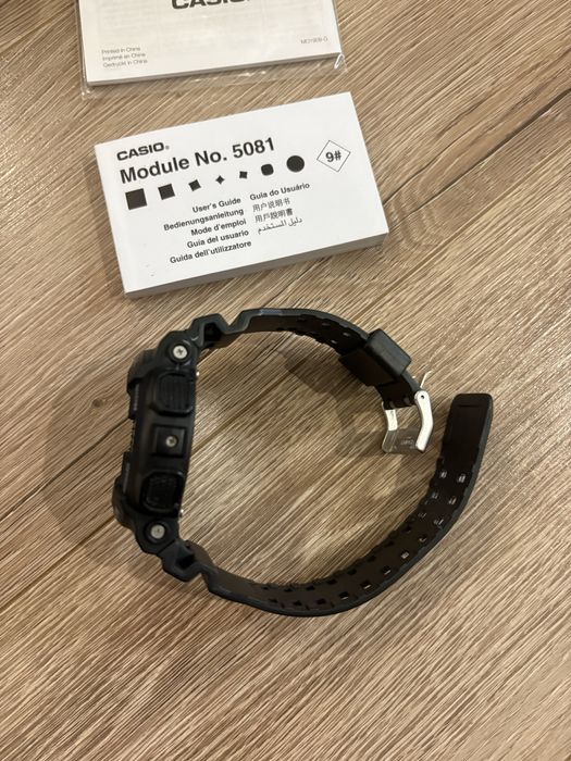 Casio G  SHOCK  GA 100
