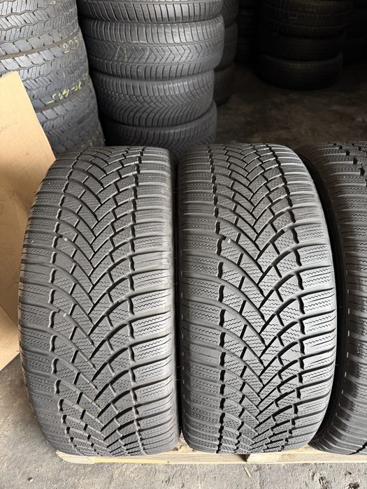 4 anvelope iarna 235/45/18 , Bridgestone , DOT 2022 !