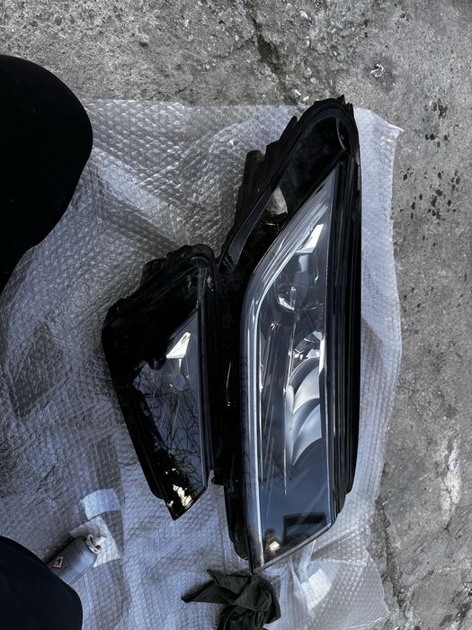 Far dreapta full led skoda kodiaq.
