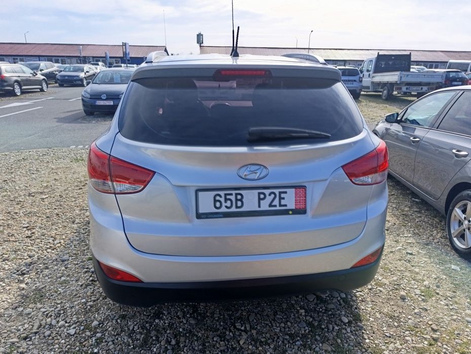 Hunday ix35 2000 benzina 163cp 4x4 buton  euro 5 2015 luna 10