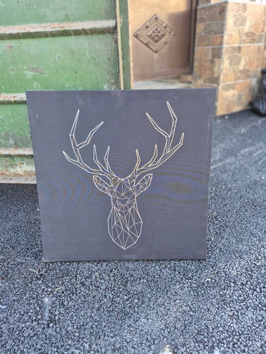 Бродерия с благороден елен