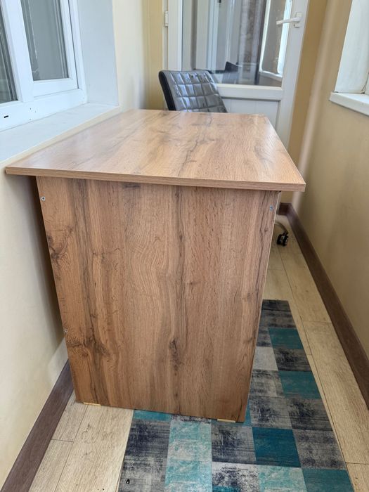 Продам письменный стол