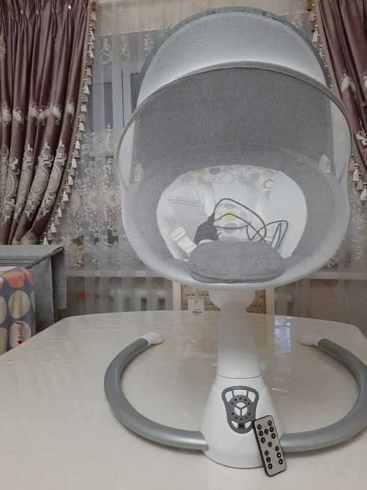 Продам шезлонг новое