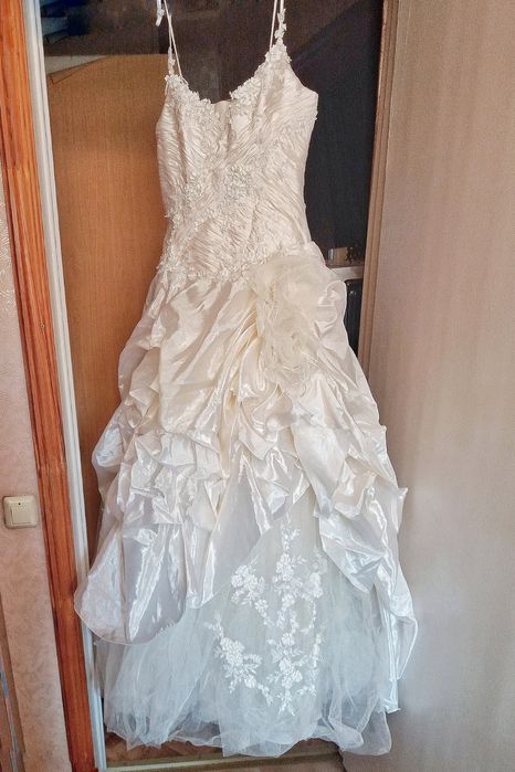 Продаётся свадебное платье