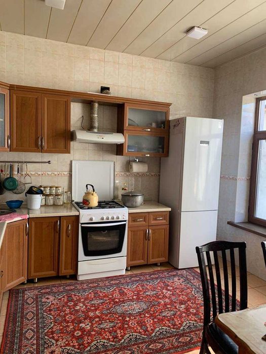 Uy Hovli sotiladi Kokcha mahalla sotigi: 45 000, 8 sot. SROCHNO sotila