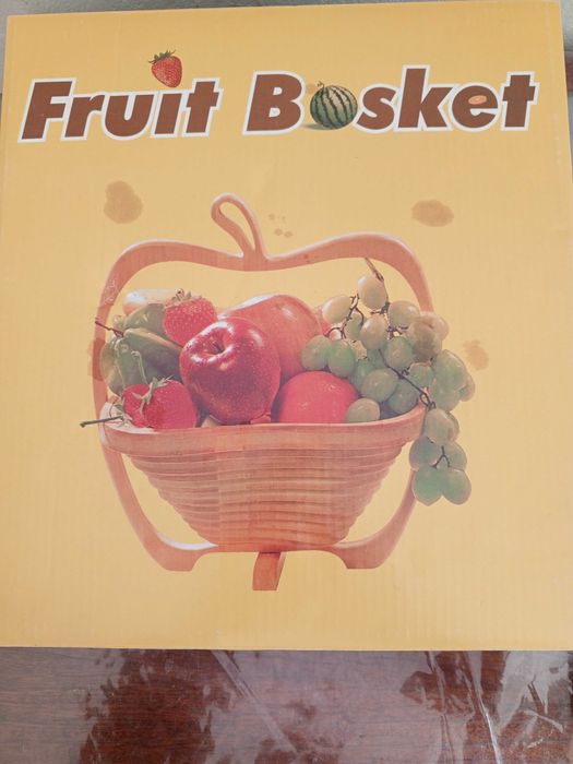 Подставка для фруктов из дерева