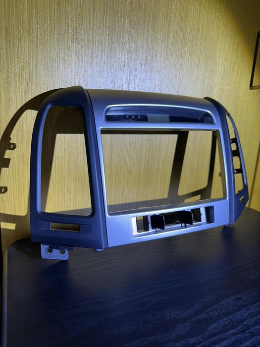 Рамка за Hyundai Santa Fe II