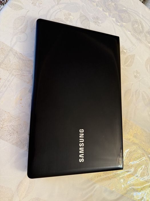 Нукусте таза samsung ноутбук срочно сатылады