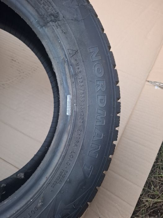 Продам шины шипованые