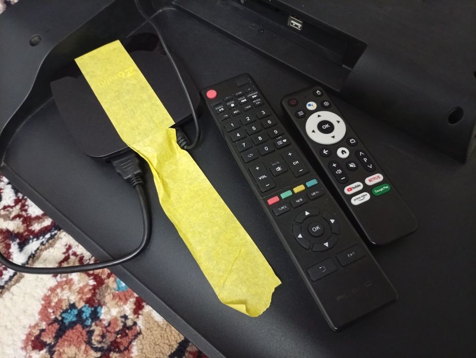 Телевизор Rosso 43