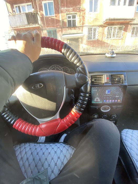 Продам машину приору