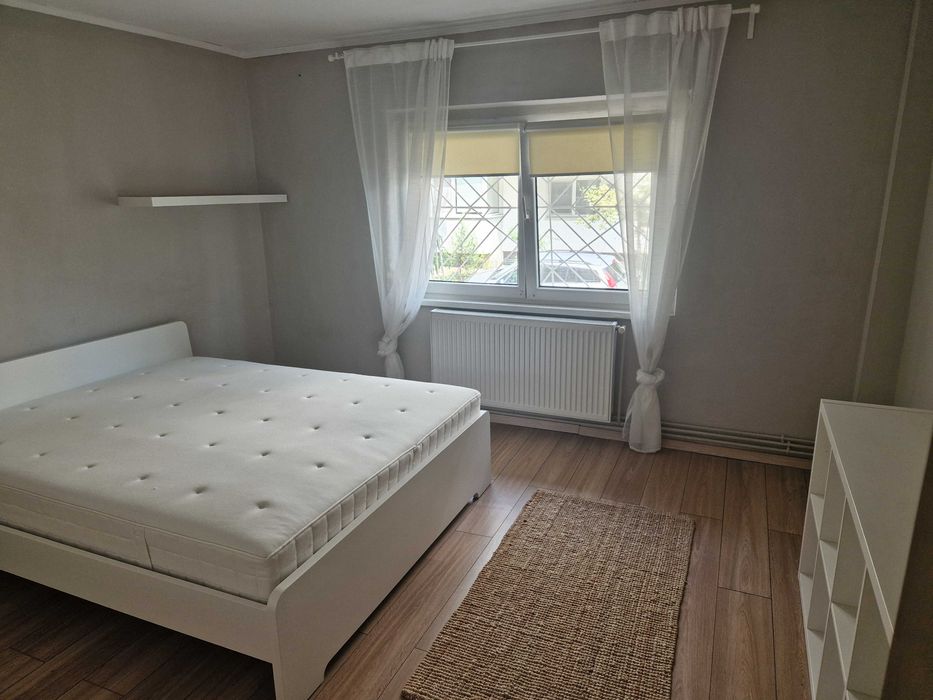 Inchiriere apartament 2 camere zona Decebal