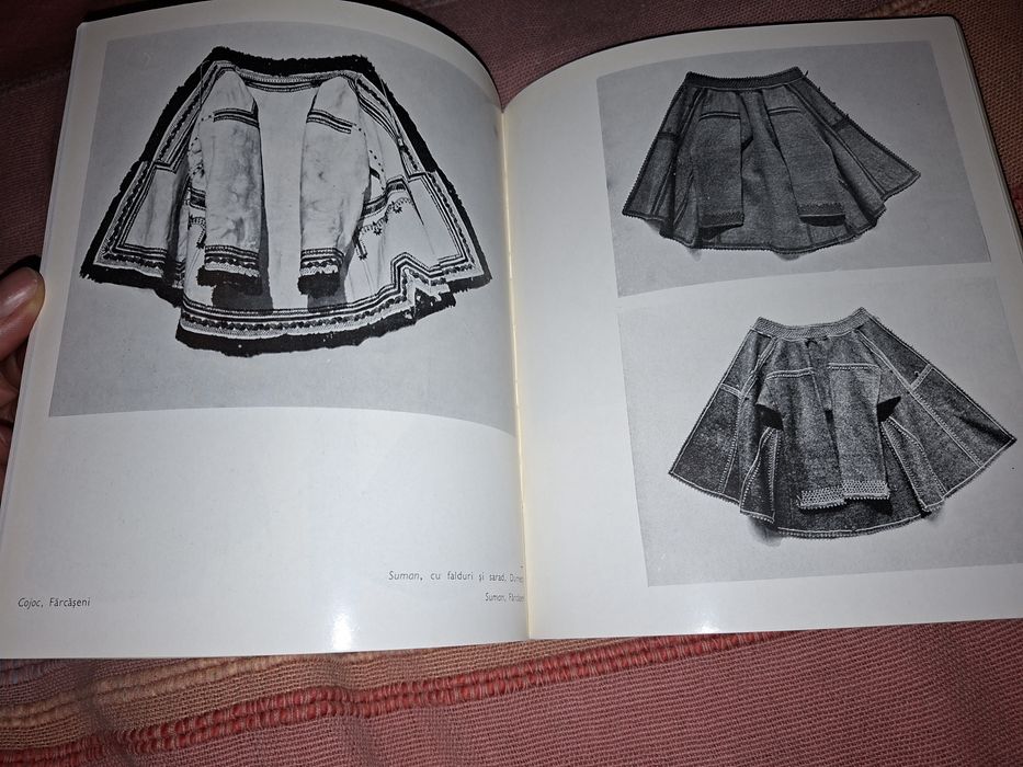 Portul popular din zona IASI - Emilia Pavel