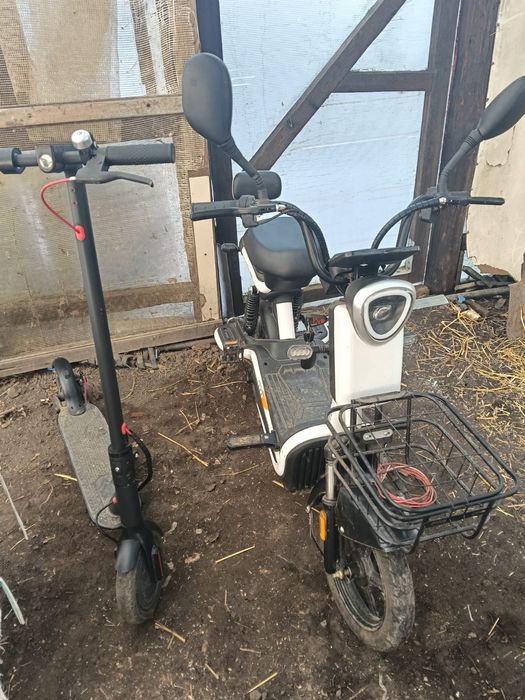 Vand scuter si trotineta electrica în stare foarte buna de functionare