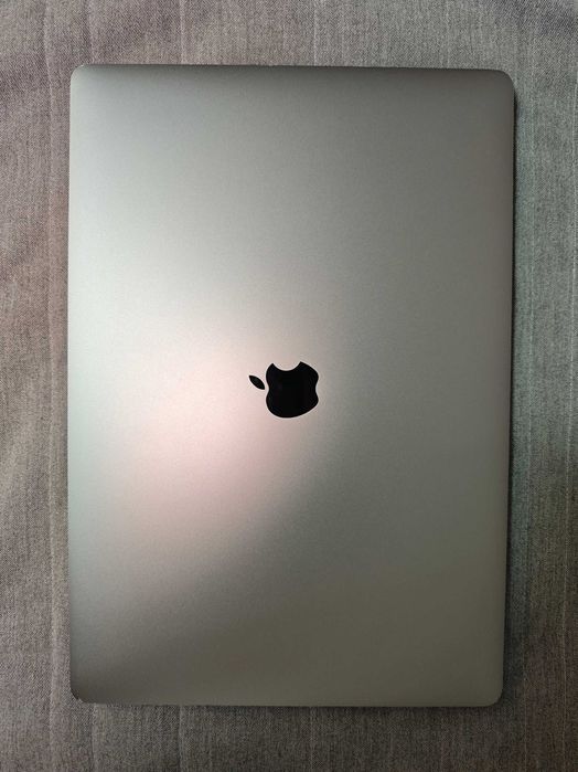 MacBook Pro 16 inch 2019 i9 2,3GHz 16GB 1TB video 4GB A2141 spacegary
