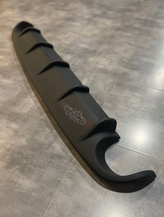 Диффузор на задний бампер Subaru Legacy BM