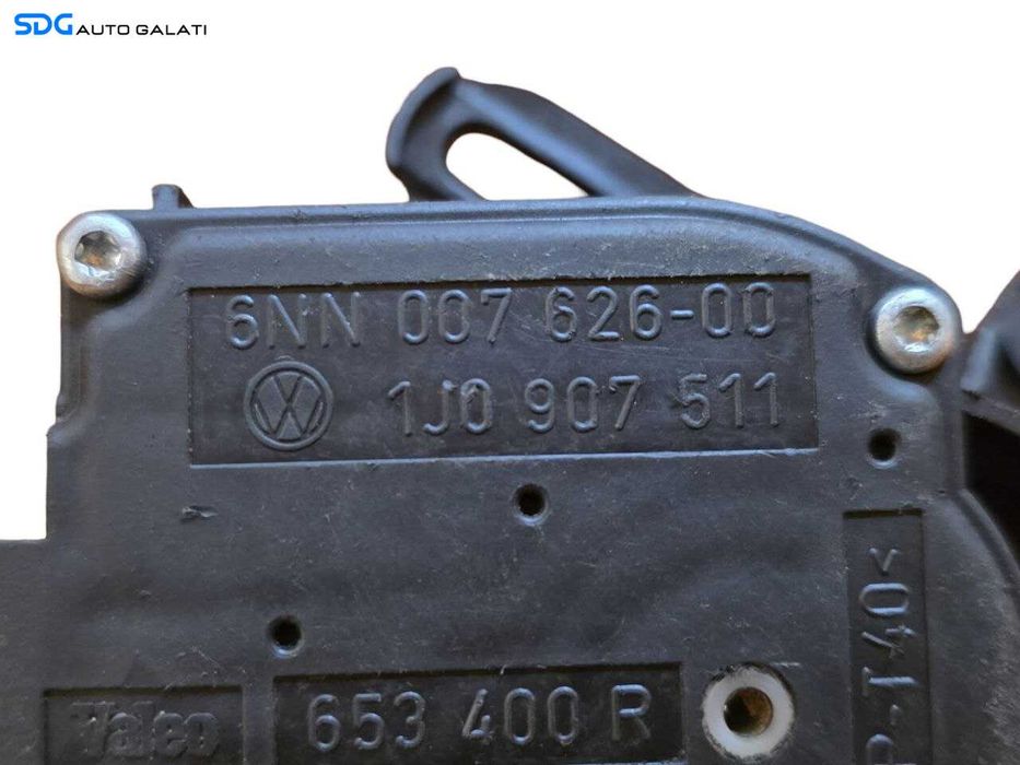 Motoras Reglaj Grila Clapeta Clapete Aeroterma Volkswagen Golf 4 1998 - 2005 Cod 1J0907511 [N4577]