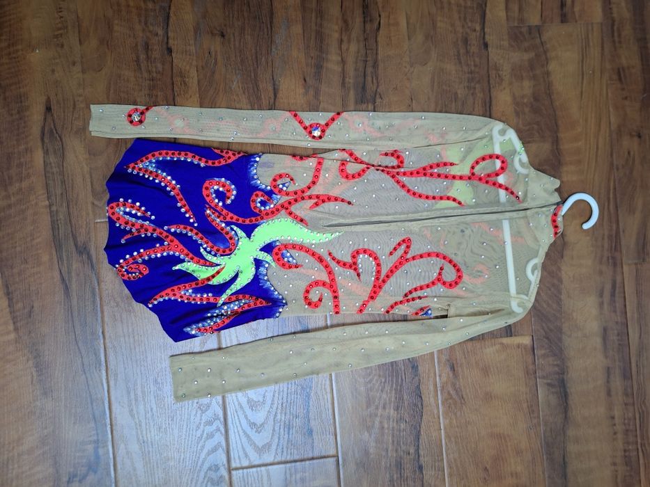 Купальники гимнастические