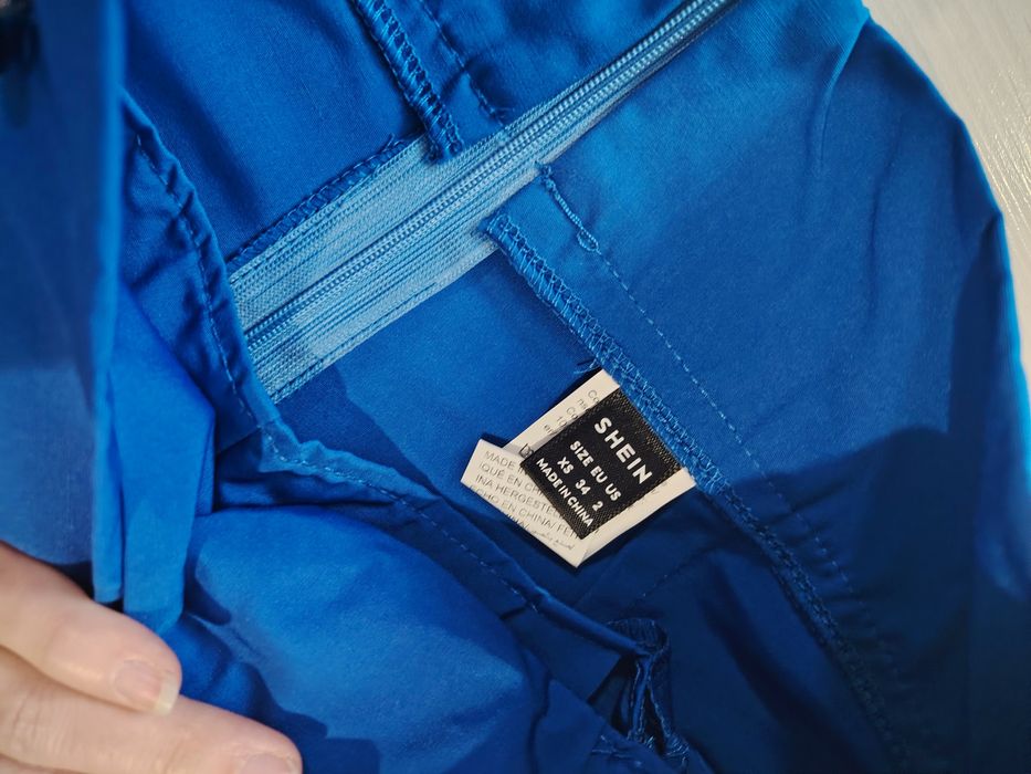 Нов син широк панталон