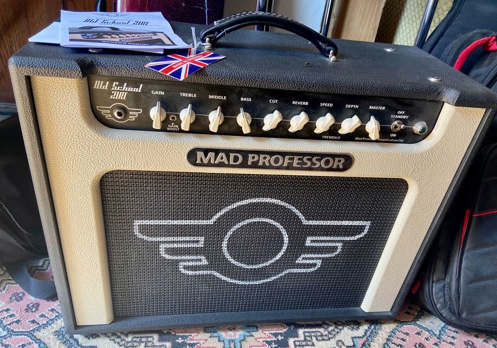 Mad Professor  OLD SCHOOL TR 21W tube amp