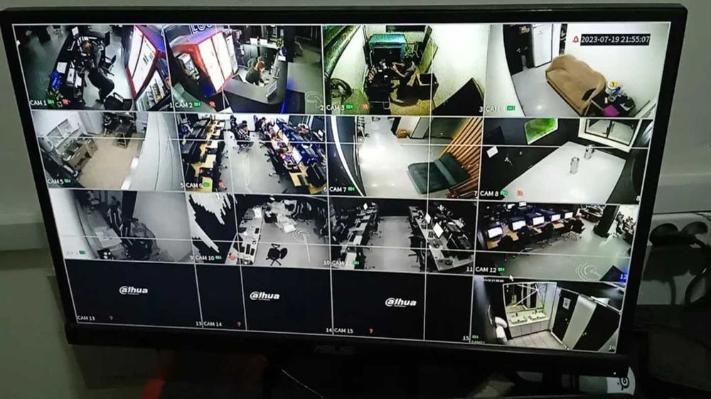 Охранителна IP смарт камера с безжична WI-FI камера за видеонаблюдение