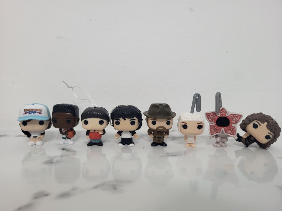 Продам фигурки из киндер джой ОСД