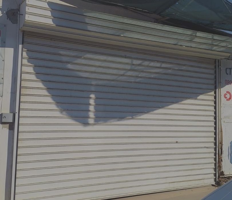 Продавам алюминиева  външна ролетна  щора