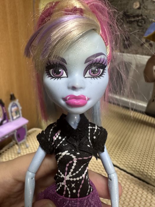 Продам куклу монстр хай!