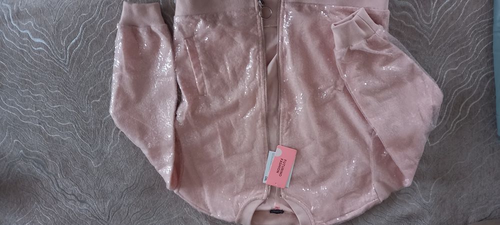 Продам кофту на девочку