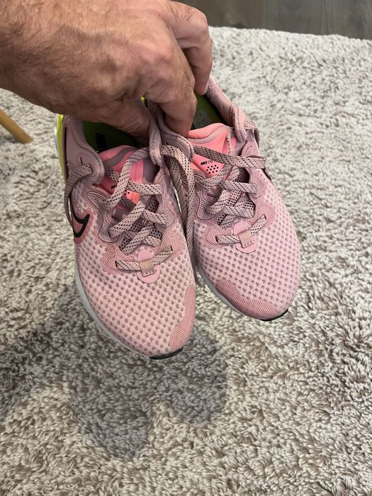 Nike Renew Run -оригинални дамски маратонки