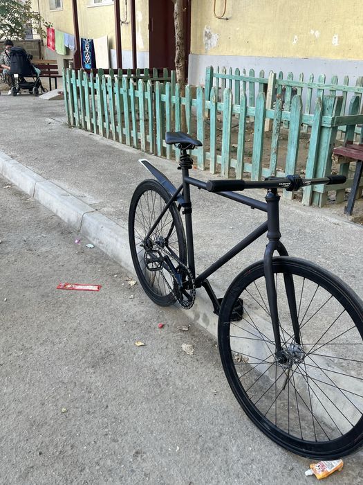 Fixed gear horse 700