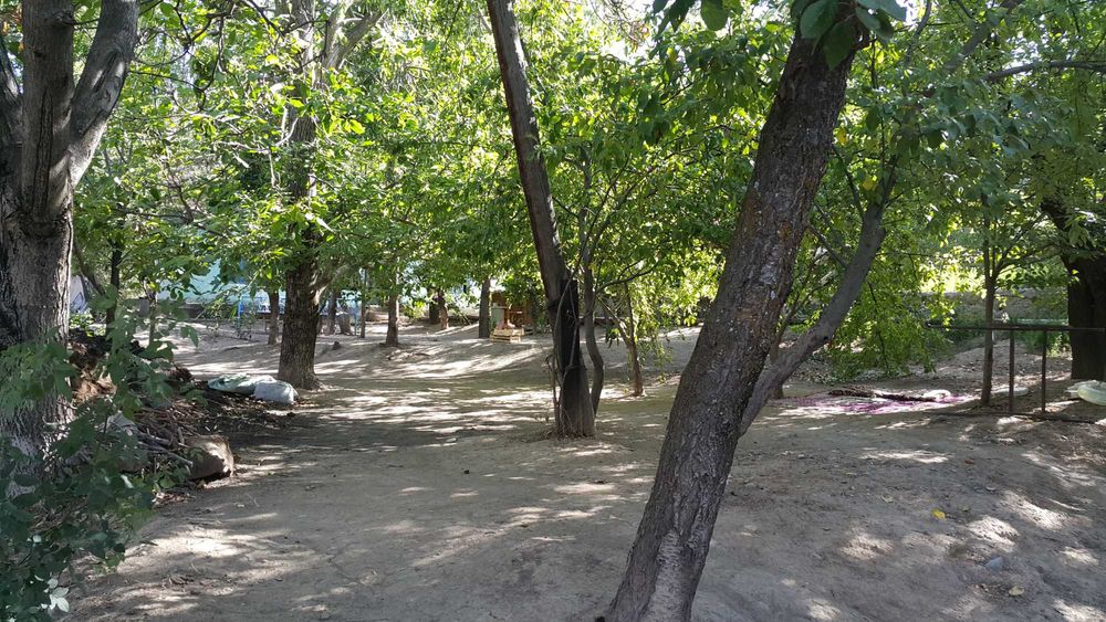 Ер ховли  сотилади