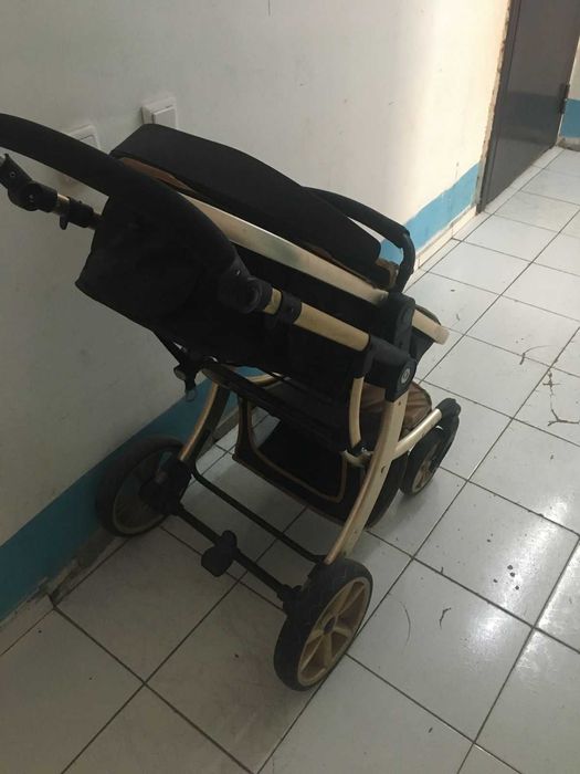 продам детскую коляску