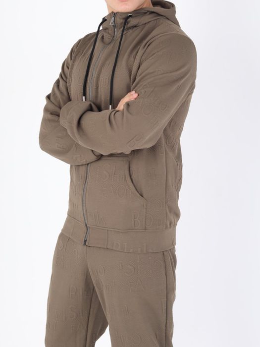 Erkaklar uchun bahor va kuz mavsumlarida kiyishga moljallangan