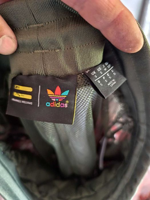 Оригинален спортен панталон с лек дефект * ADIDAS by P. Williams * S/М