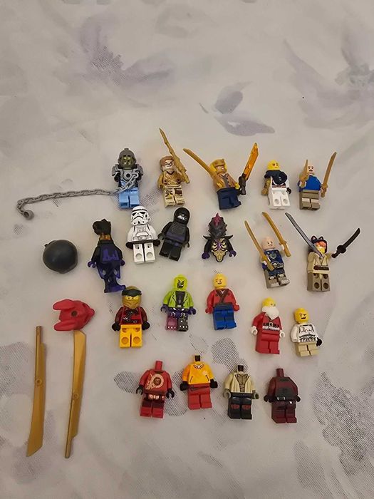 Lego original,peste 1 kg  + figurine