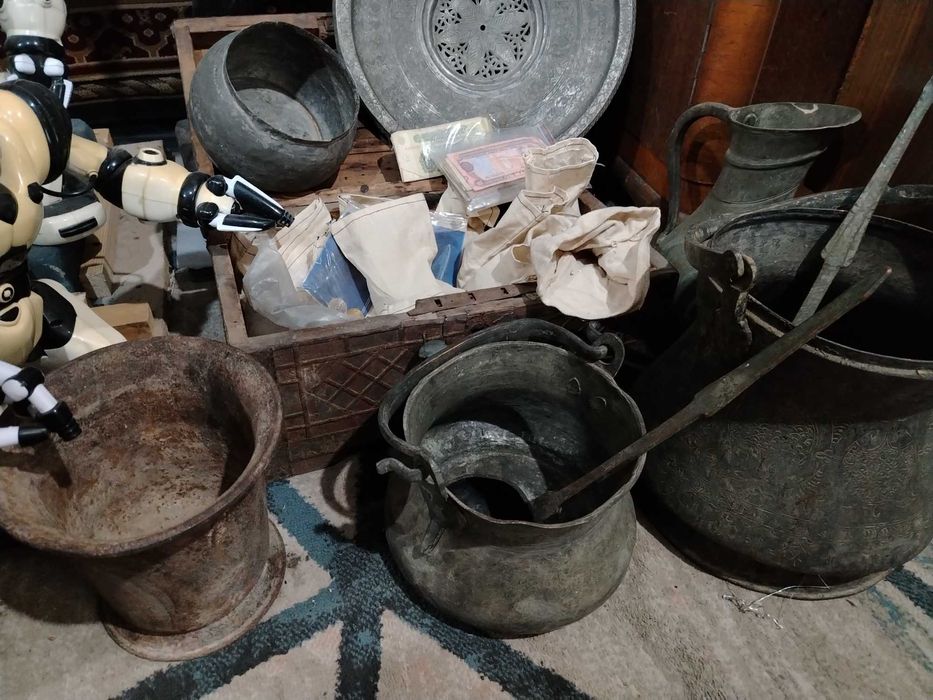 Старинная, медная посуда.