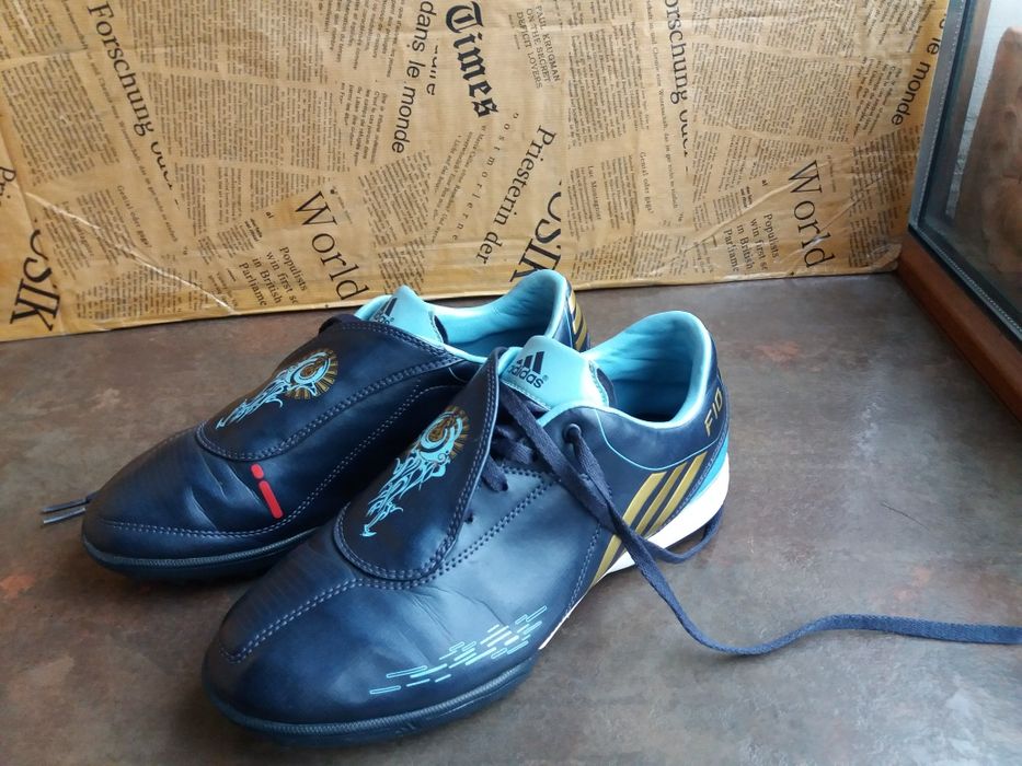 футболни стоножки,маратонки,кецове,спортни обувкиAdidas,адидас,38,5