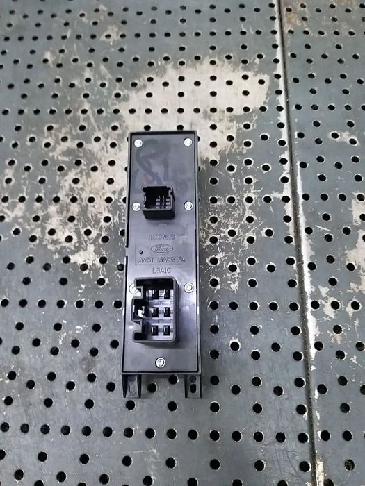 Bloc butoane geamuri oglinzi ford focus 3 cb8 am5t14a132fa