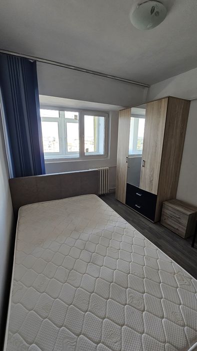 Inchiriez apartament 3 camere
