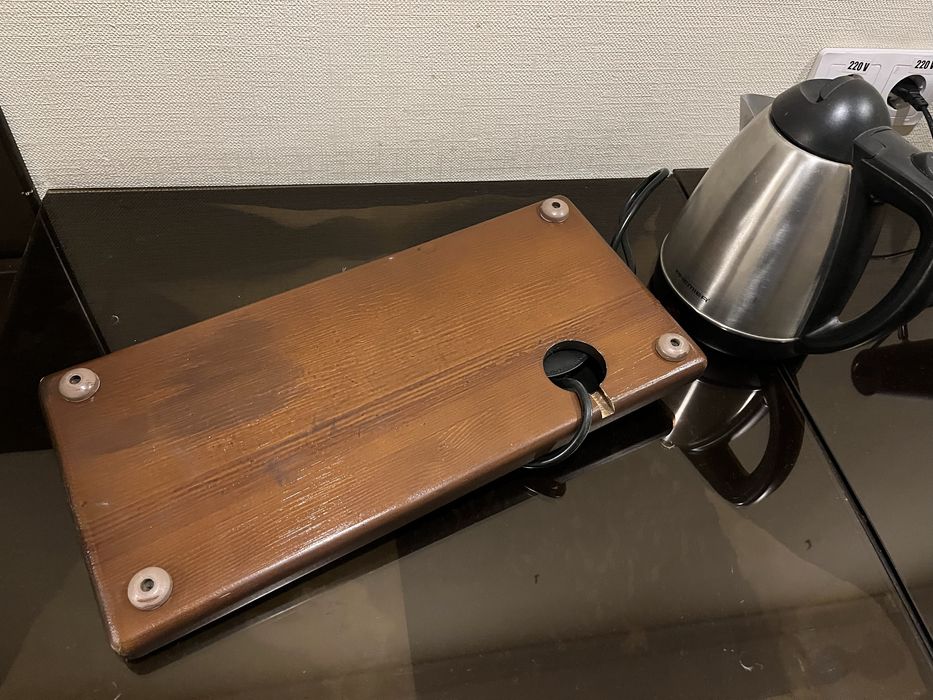 Чайник электрический в комлекте с деревянным подносом оптом